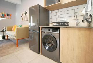 Stylish Circa 2222 in Illovo - Johannesburg - 8