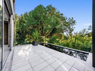 Luxury City Retreat with Spa and Views in Parnell - Auckland - 4