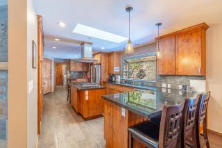 Tranquil Stay Sauna, Rooftop and Nature Views - Incline Village - 5