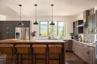 Summit Solace LUXE 360 Views Hot Tub Games - 0