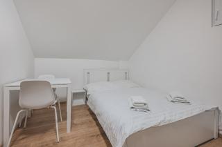 Flat Near Prague Castle Stylish & Prime Location 8 - Prag - 7
