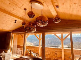 Luxury family chalet with extraordinary views - Trin - 9