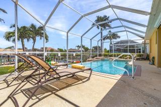 Heated Pool & Spa Along the Sunset - Sunset Escape - Roelens - 0