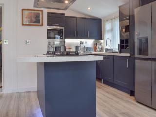 River Meets Lodge - Stratford-upon-Avon - 3