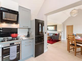 Canal View - Ellesmere - 2