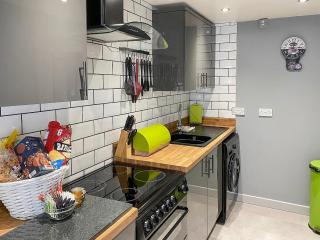 Jasmins Retreat - Cleveleys - 6