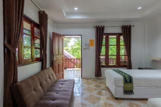 Samma Karuna Beach Resort - Haad Chao Phao - 4