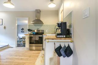 Walk to Town and River Charming Home in North East! - 4