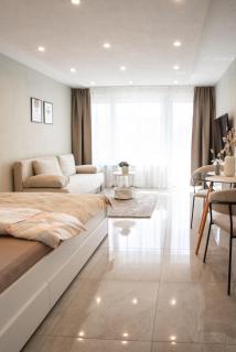Stylisches City Apartment, nähe MB Werk, Top Ausstattung, Zentral und Sonnig - Sindelfingen - 4