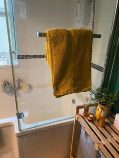 Large 3 bedroom home in the heart of Bingley - Bingley - 5