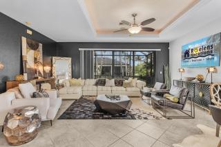 Privacy, Luxury and Relaxation, Heated Pool & Spa - Villa Courtyard - Roelens - Cape Coral - 5