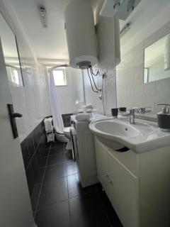Apartment Matijas, 3 bedroom apt with terrace and PARKING - 2