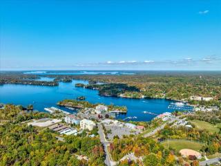 Luxury Muskoka Retreat - Gravenhurst - 9
