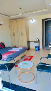 Hotel royal stay - Gurgaon - 4