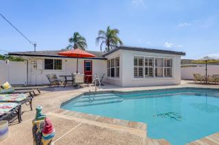 3 Mi to Dtwn Pet-Friendly Palm Beach Gardens Home - 0