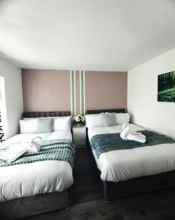 Home Near Headingley Stadium, Leeds - Leeds - 4