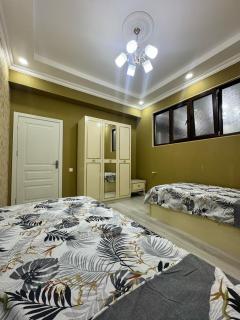 Baku Holiday Luxe Family Apartment - Baku - 4