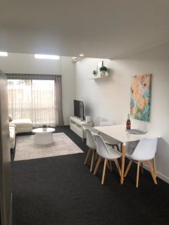 Modern minimalistic apartment,3BR - Auckland - 9