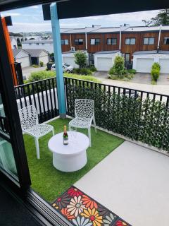 Modern minimalistic apartment,3BR - Auckland - 2