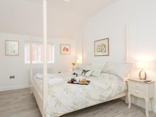 Bay Cottage - 2