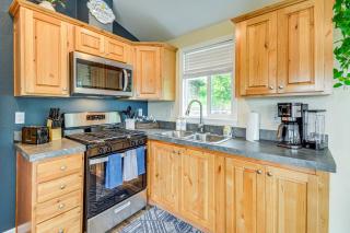 11 Mi to Port Townsend Ferry Cottage with View! - 1