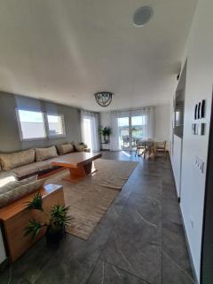 villa with swimming pool - Juvignac - 9