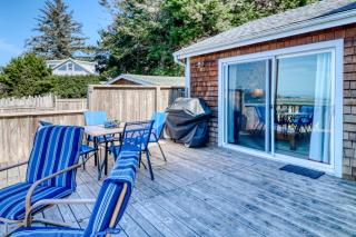 Harbor View Cottage A - Gold Beach - 3
