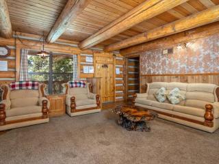 Yosemite Log Cabin-Rustic Charm-Sleeps 8 - Yosemite West - 7