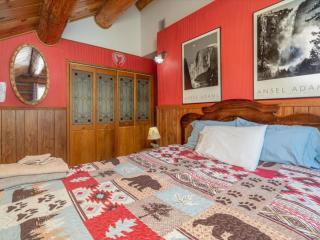 Yosemite Log Cabin-Rustic Charm-Sleeps 8 - Yosemite West - 3