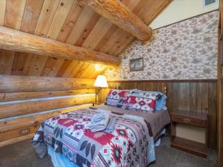 Yosemite Log Cabin-Rustic Charm-Sleeps 8 - Yosemite West - 1