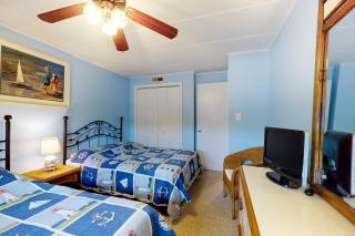 Thunder Island 107C - 1