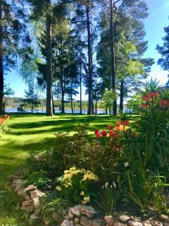 Riverside House with Sauna, Terrace & Beach Access - Jūrmala - 0