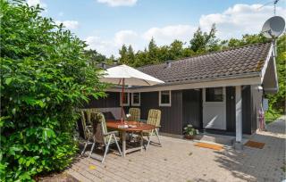 Pet Friendly Home In Dronningmølle - Dronningmølle - 3