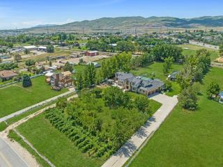 Luxurious Mansion w Orchard|Double Pickleball |Spa - Riverton - 9