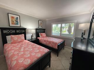 Siesta Dunes 1-202 by Siesta Dunes - Sarasota - 5