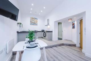Old Bank Studio Apartment - Sleeping 2 - Bolton - 4