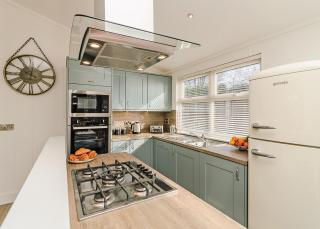 Canterbury Reach Lodge Retreat - Petham - 6