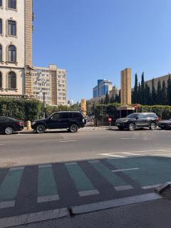 Cozy Central Apartment near Boulevard & Hilton - Baku - 1