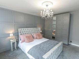 Royal Crescent - Whitby - 4