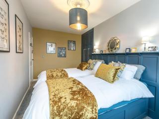 Royal Crescent - Whitby - 1