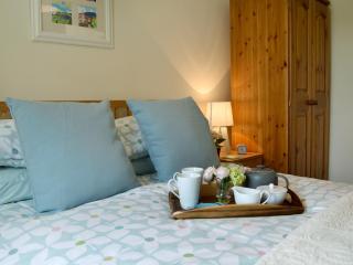 Cornbrash Farm Cottage - Dallington - 1