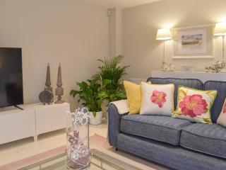 Whitehouse Studio - Roslin - 8