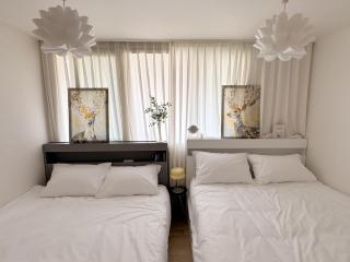 itaewon private house with rooftop 7min from itaewon - 0