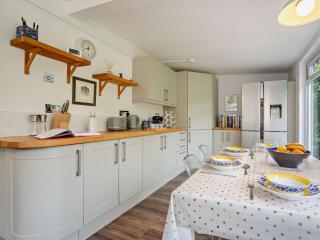 3 Bed in Yarmouth 94802 - Shalfleet - 6
