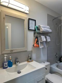 K STREET CARRIAGE HOUSE Studio - Penticton - 2
