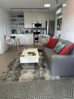 K STREET CARRIAGE HOUSE Studio - Penticton - 7