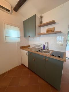 Apartment and Studio Ivan Dolac - 5