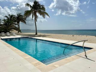 Silver Reef 2 Oceanfront Condo - North Side - 9