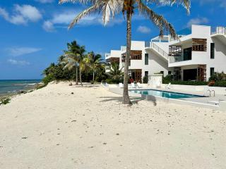 Silver Reef 2 Oceanfront Condo - North Side - 2
