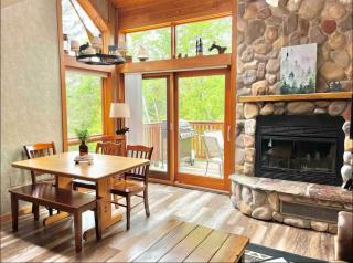 Charming Lutsen Mountain Townhome with Pool Access - Lutsen - 0